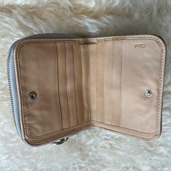 Chloé Paddington Logo-Embellished Compact Wallet - Picture 7 of 8